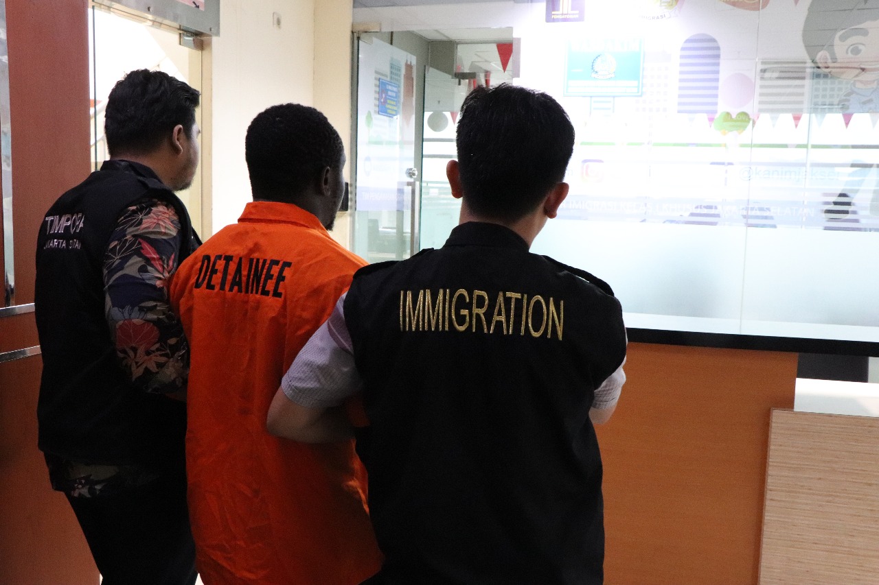 BULE_Deteni.jpeg